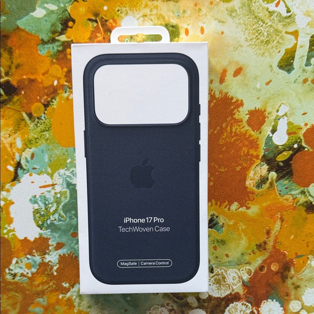 Apple TechWoven Case for iPhone 17 Pro - Dark Blue - Picture 4 of 4